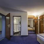 글뢱클호퍼 4*