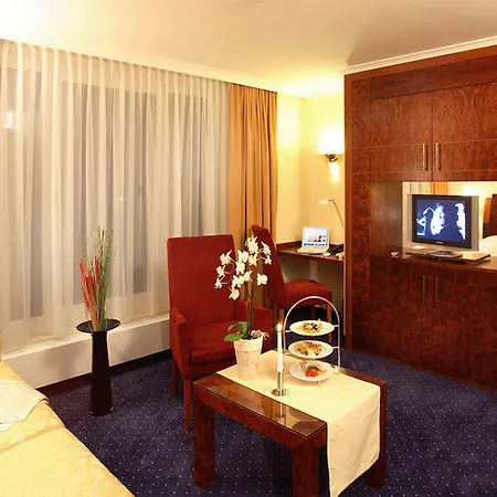 格劳克霍芬酒店 4*